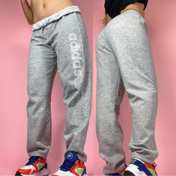 ❌SOLD❌ Adidas Vintage Grey Sweatpants - Picture 3 of 5
